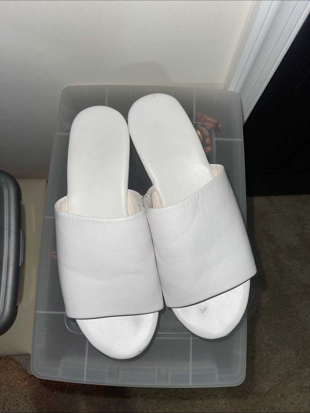 Forever 21 White Wide-Band Slide Mules